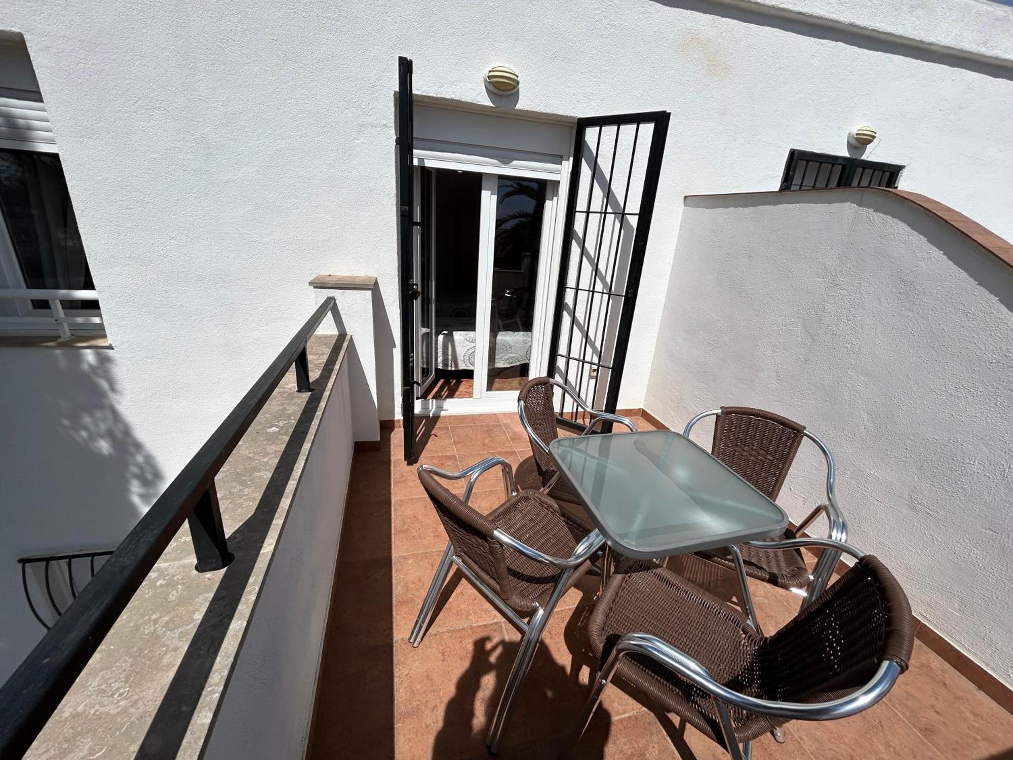 Apartamentos Playa D Y G Sant Carlos de la Ràpita エクステリア 写真